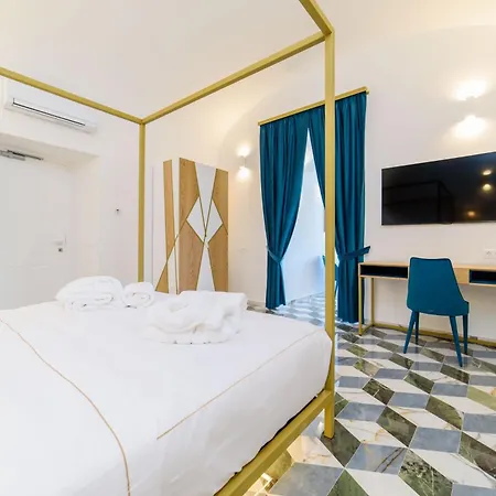 Palazzo Vitagliano 4* Амальфі