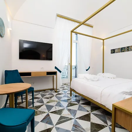 Palazzo Vitagliano 4*