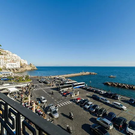 Palazzo Vitagliano 4*