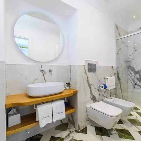 Palazzo Vitagliano 4*